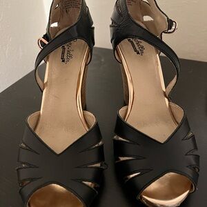 Seychelles Black and Gold Strappy Heels